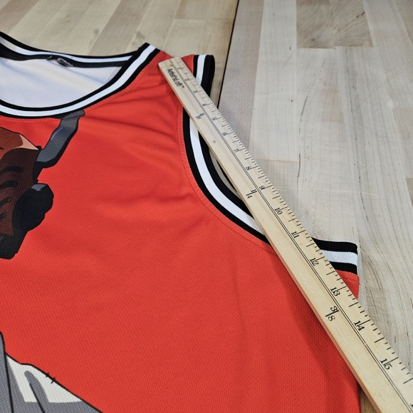 Chainsaw Man Jersey Hot Topic Size XLARGE Denji Anime 26-10 - Picture 5 of 7